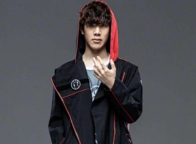 用控球与步 用控球与步